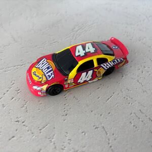Bugles Hot Wheels Car 2001 Number 44 - Intrepid Diecast Car